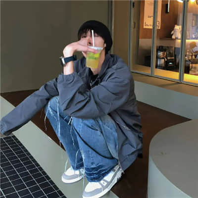 男孩