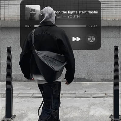 男孩