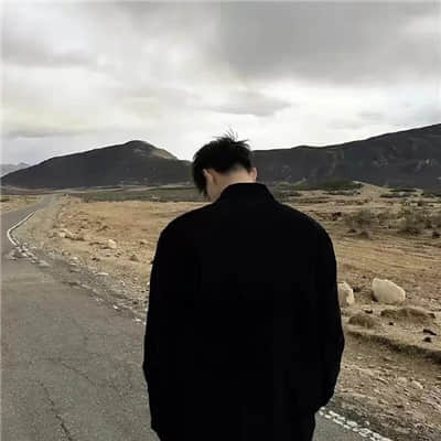 男生