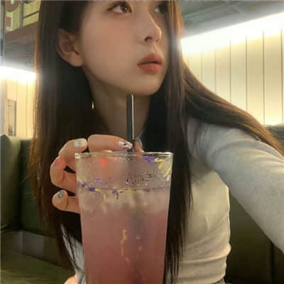 女角色