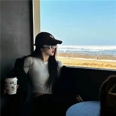 女生